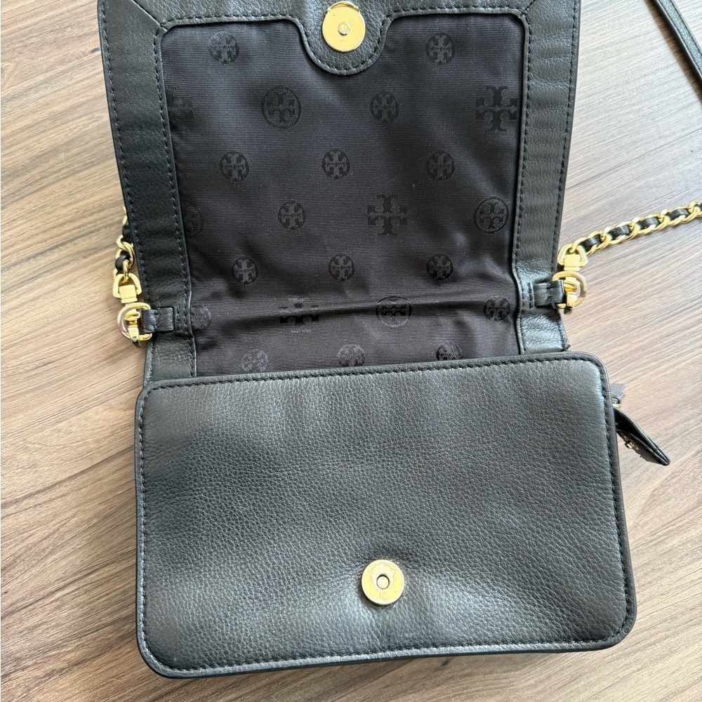 Tory Burch Black Leather Chain Strap Crossbody - Picture 2 of 14